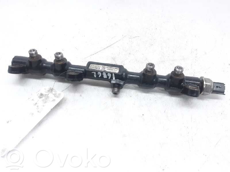 Ford Mondeo Mk III Tuyau de conduite principale de carburant