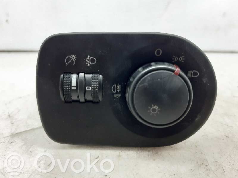 Seat Leon (1P) Light switch 
