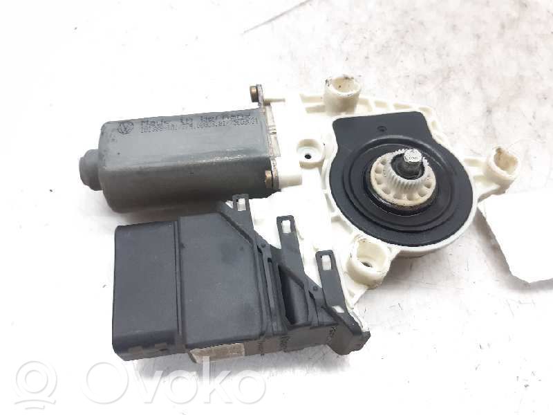 Seat Leon (1M) Motorino alzacristalli della portiera posteriore