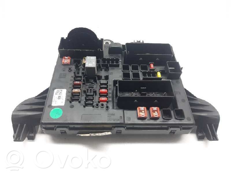 Opel Insignia A Módulo de fusible 