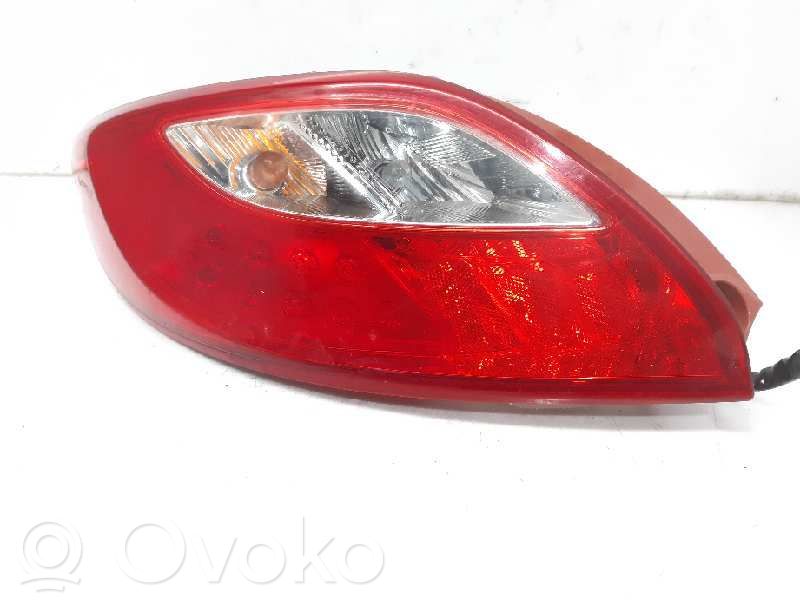 Mazda 2 Takavalot 