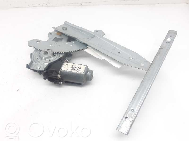 Regulador manual de la ventanilla trasera   827019U00B