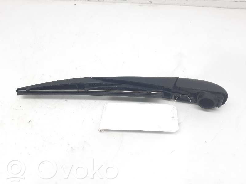 Toyota Auris E180 Ramię wycieraczki szyby tylnej 