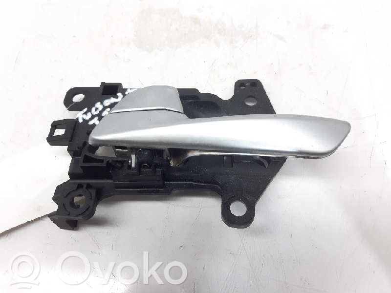 Hyundai Tucson TL Galinė atidarymo rankenėlė vidinė 