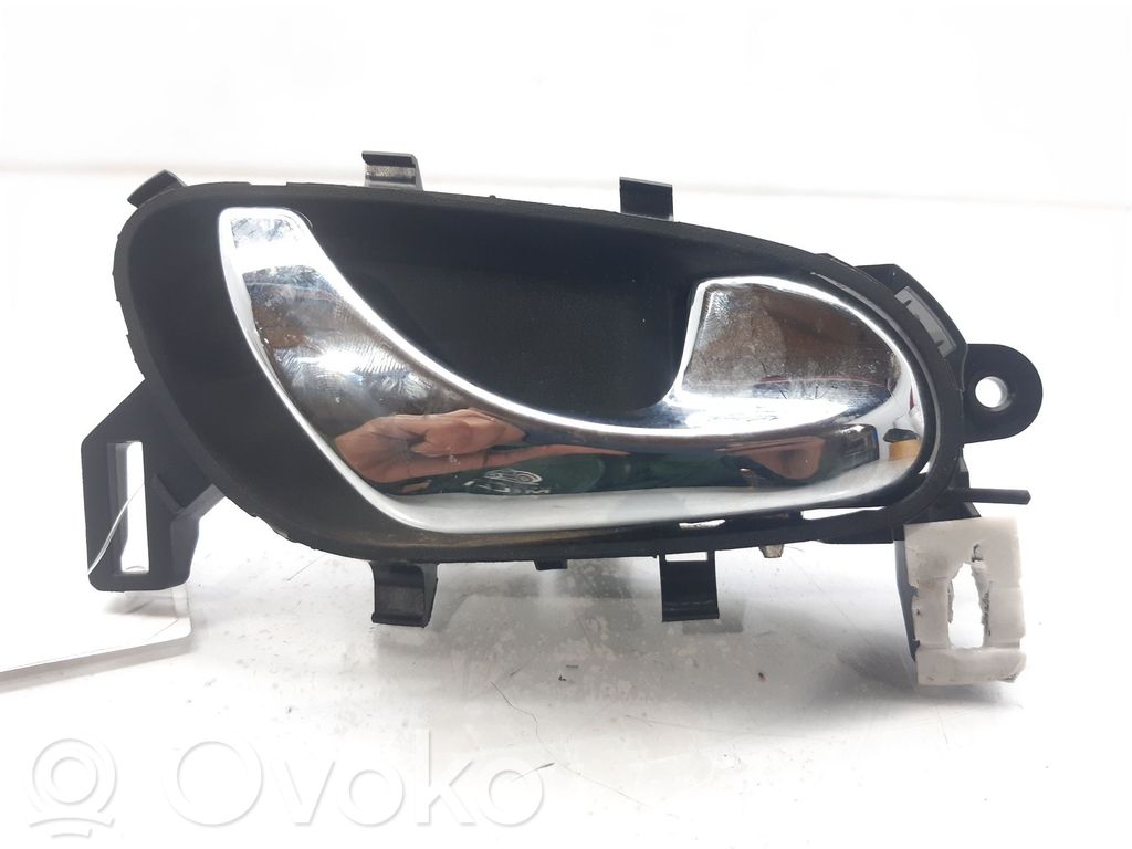 Manecilla interna puerta delantera   806704EA