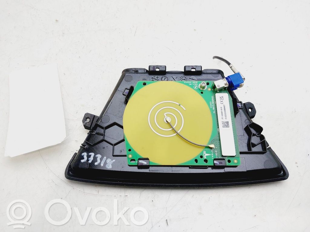 Tesla Model 3 Muut ohjainlaitteet/moduulit 