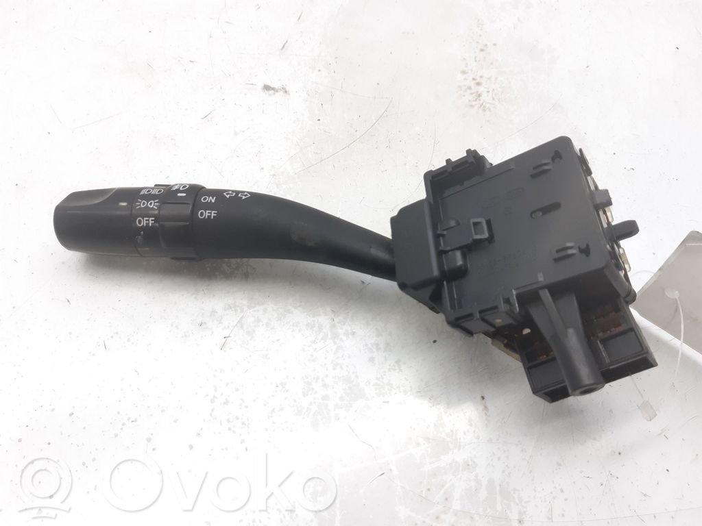 KIA Carens II Light switch 
