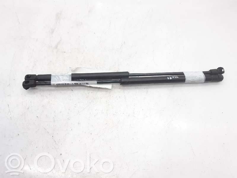 Opel Corsa C Vérin de capot arrière
