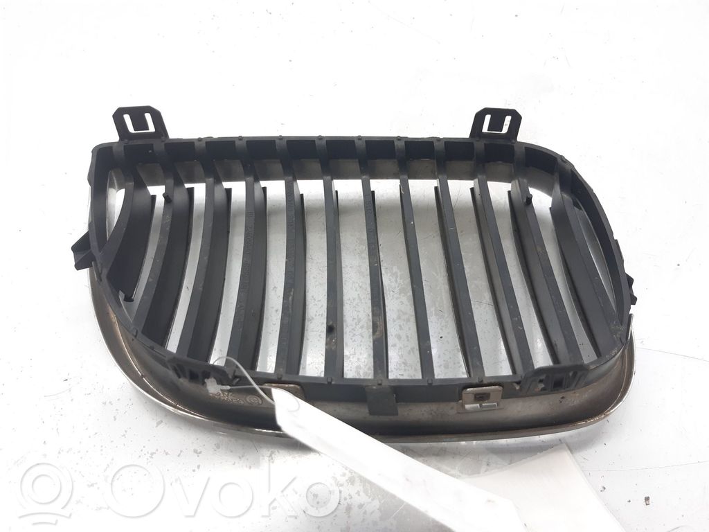 Rejilla delantera   71286139