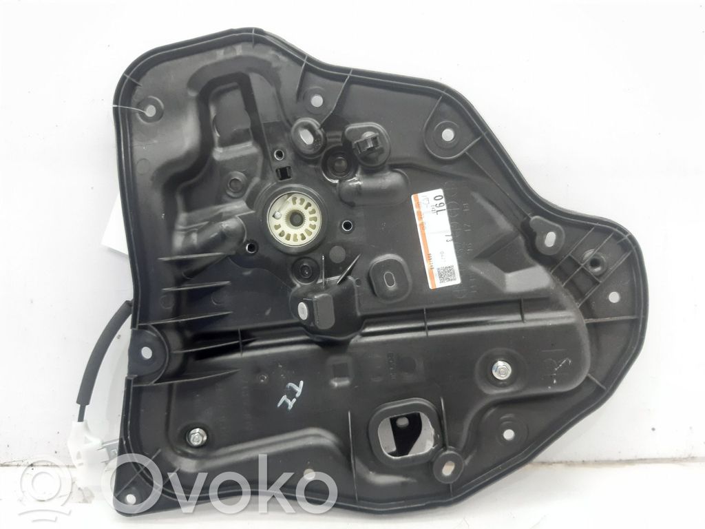 Regulador manual de la ventanilla trasera   D10E73590A