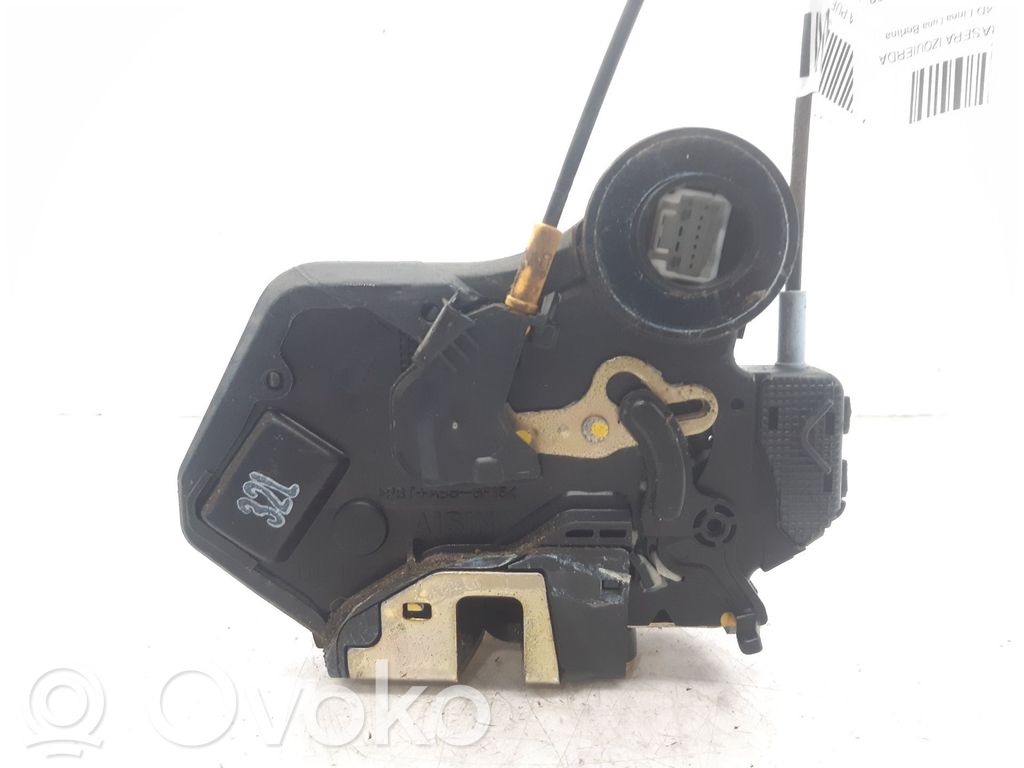 Toyota Corolla E120 E130 Aizmugurē slēdzene 