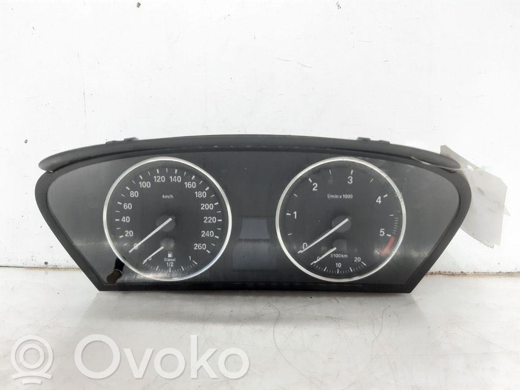 Geschwindigkeitsmesser Cockpit   A2C53257079