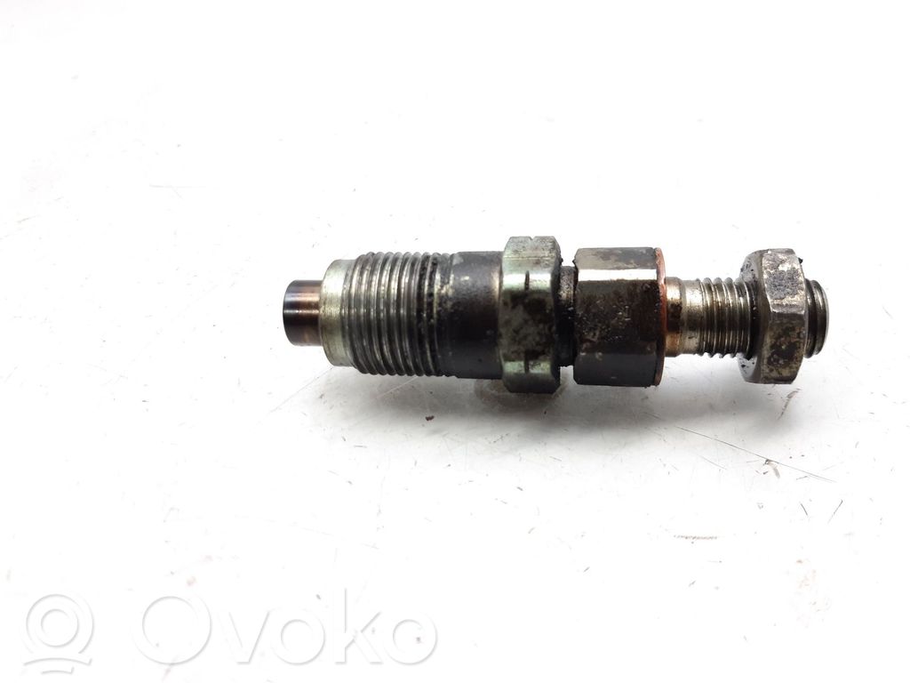 Inyector de combustible   1660063G20