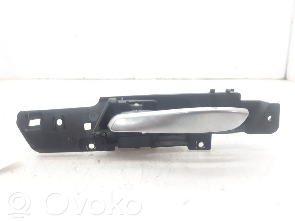BMW X5 E70 Manecilla interna puerta trasera 