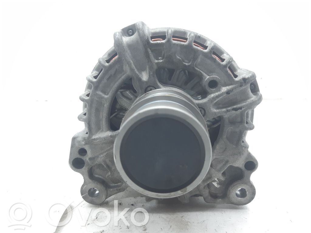 Alternador   05E903026B