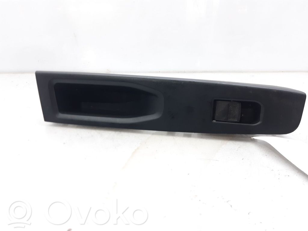 Toyota Yaris Przyciski szyb 