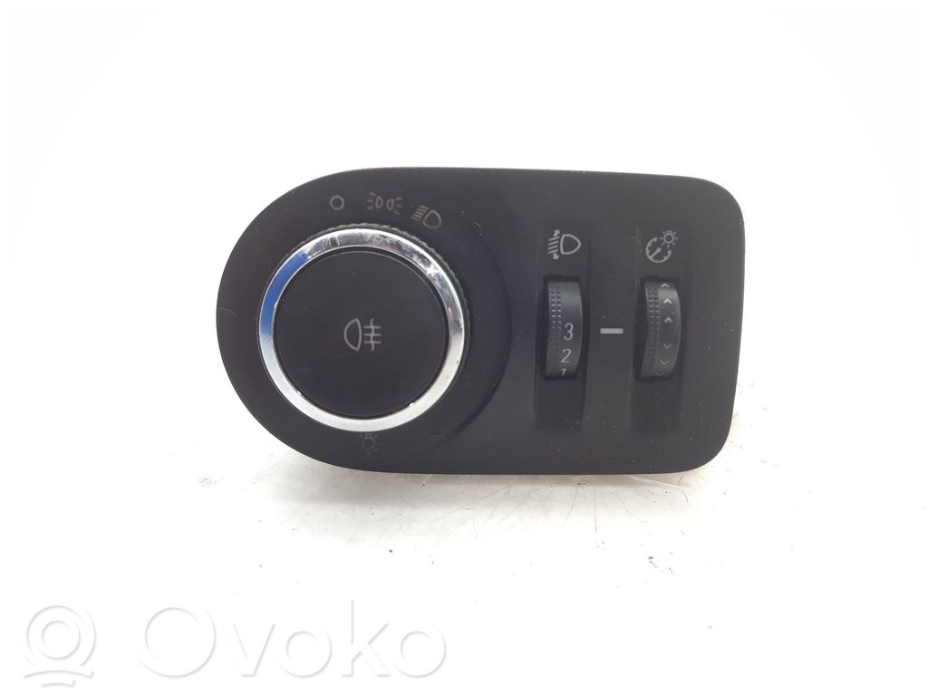 Opel Corsa D Light switch 