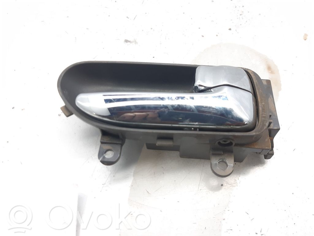 Nissan X-Trail T31 Manecilla interna puerta trasera