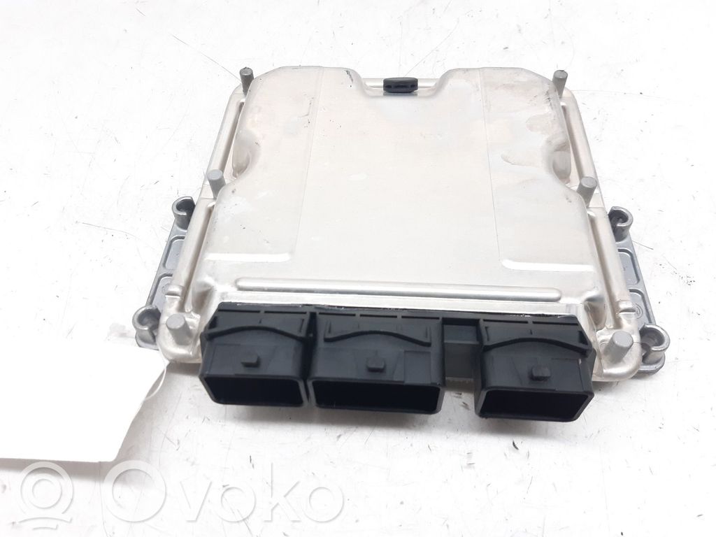Unidad de control/módulo del motor   9652183880