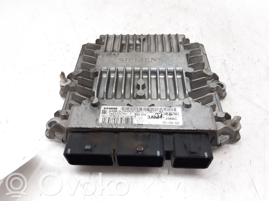 Unidad de control/módulo del motor   4M5112A650JH