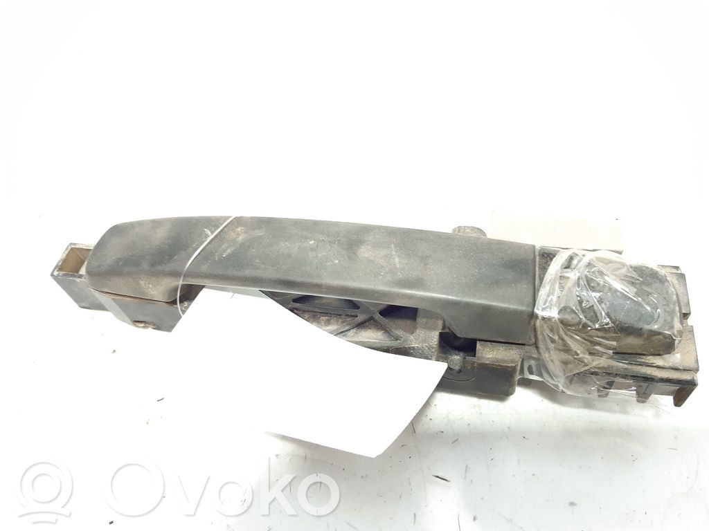 Nissan NP300 Klamka zewnętrzna drzwi tylnych 