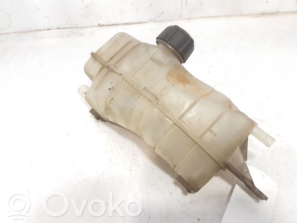 Nissan Micra Aušinimo skysčio išsiplėtimo bakelis 