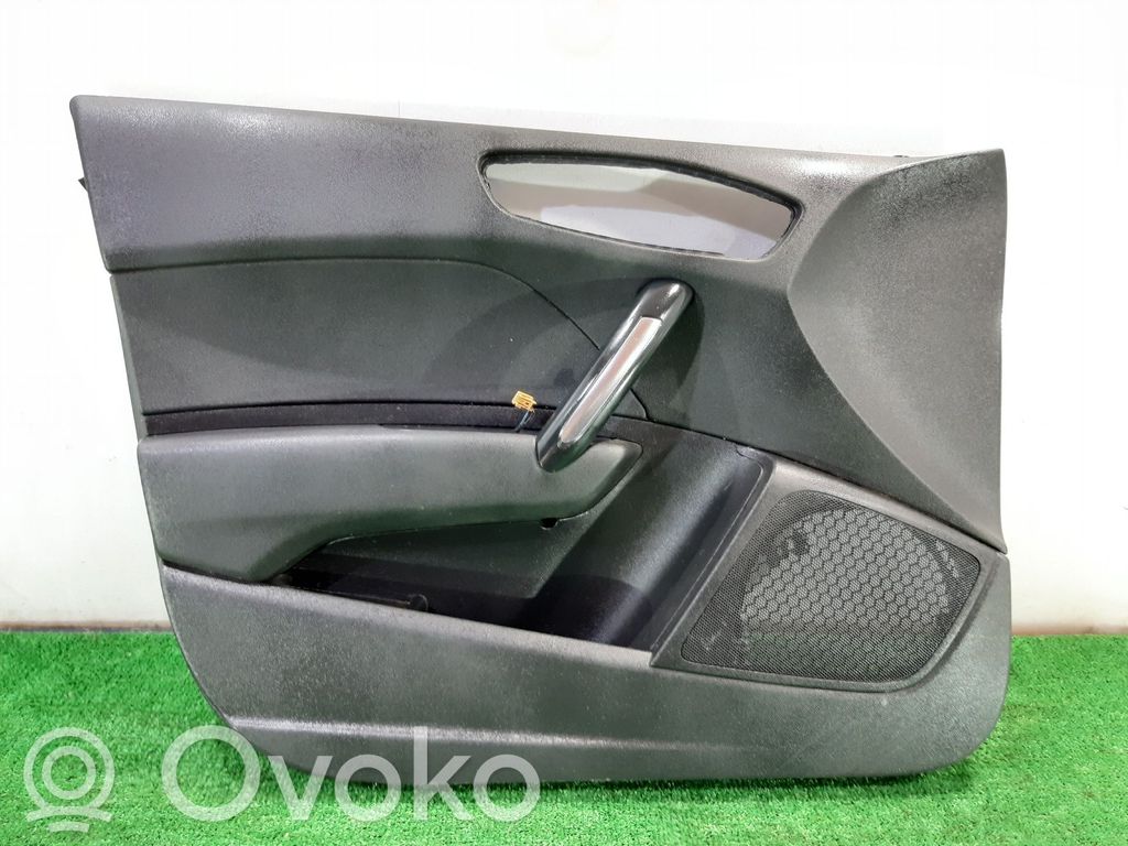 Audi A1 Etuoven verhoilu 