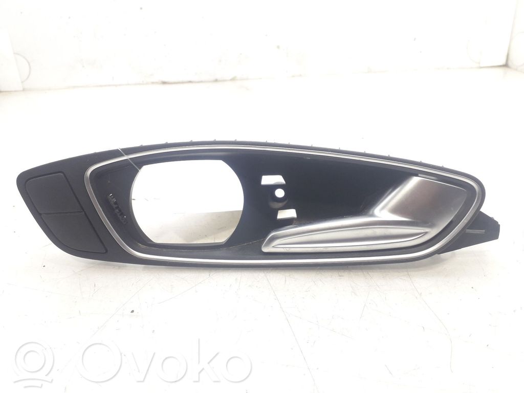 Audi A1 Manecilla interna puerta delantera 