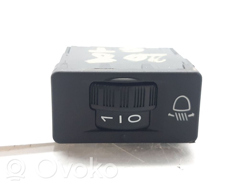 Peugeot 208 I Autres commutateurs / boutons / leviers 