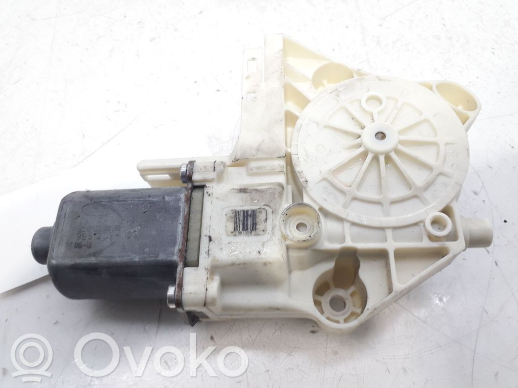 Ford Focus Motor del regulador de la ventanilla de la puerta delantera 