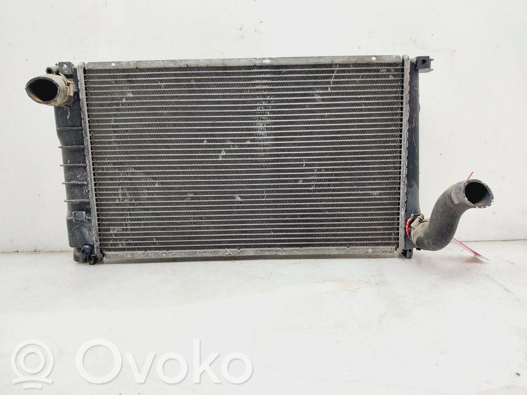 BMW 3 E36 Aušinimo skysčio radiatorius 
