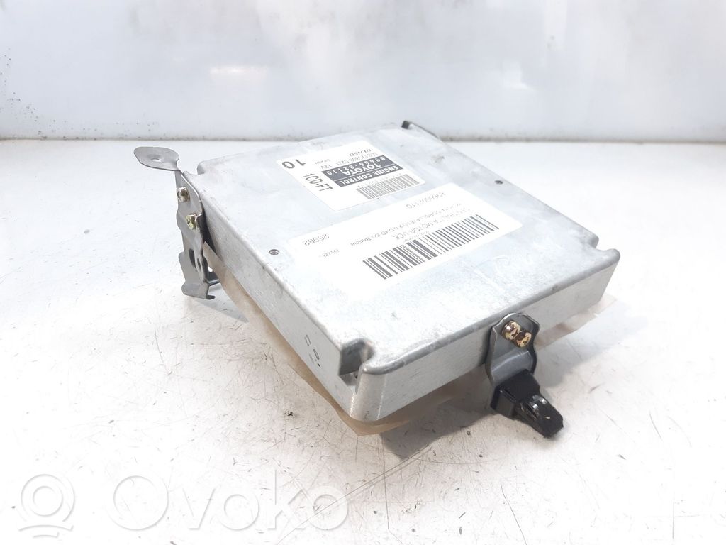 Unidad de control/módulo del motor   8966602110