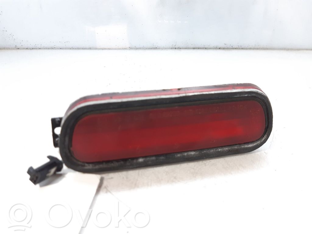 KIA Sorento Third/center stoplight 