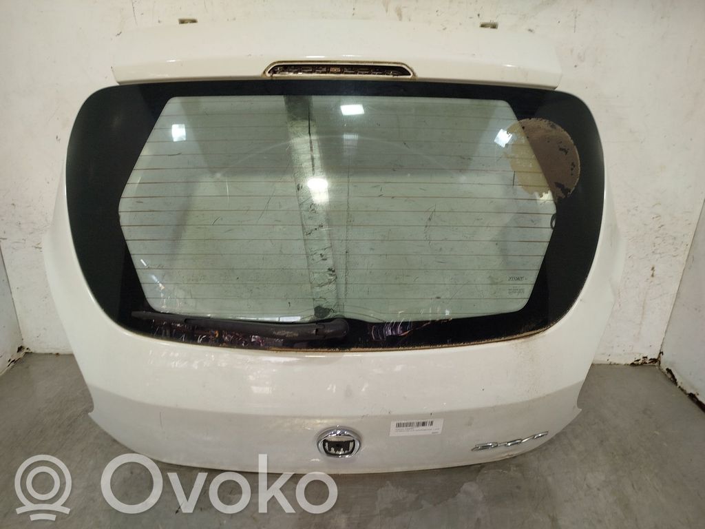 Fiat Bravo Tylna klapa bagażnika 