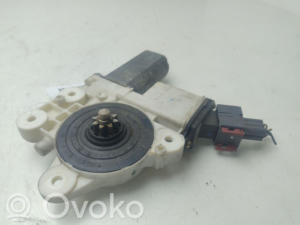 Toyota Corolla E120 E130 Asa reguladora de la puerta trasera 