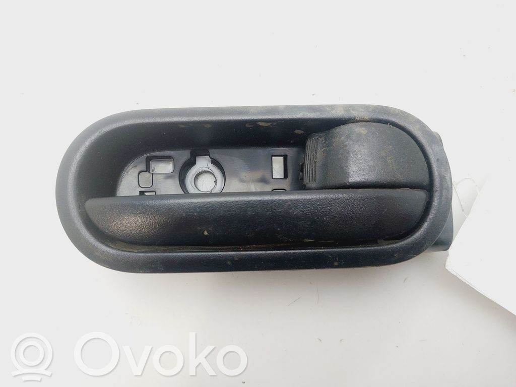 Mazda 2 Rankenėlė atidarymo vidinė 