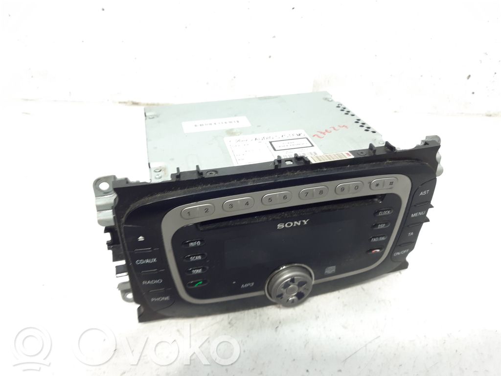 Ford Focus Radio / CD-Player / DVD-Player / Navigation 