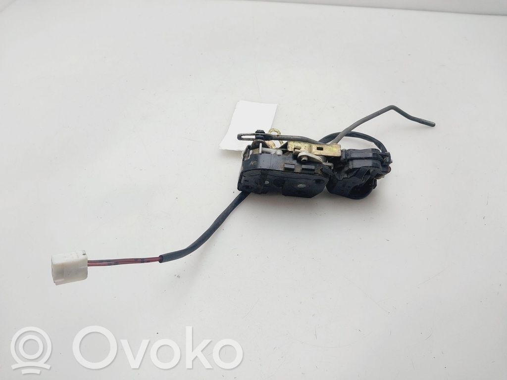 Mazda 323 Etuoven lukko 