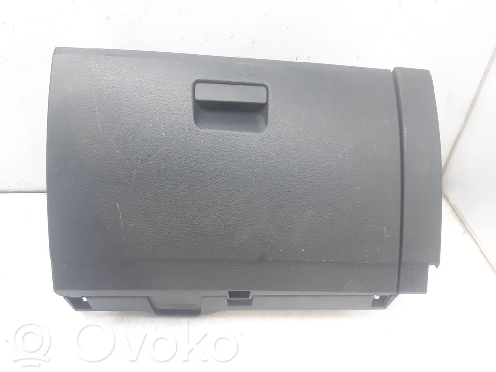 Seat Arona Handschuhfach 