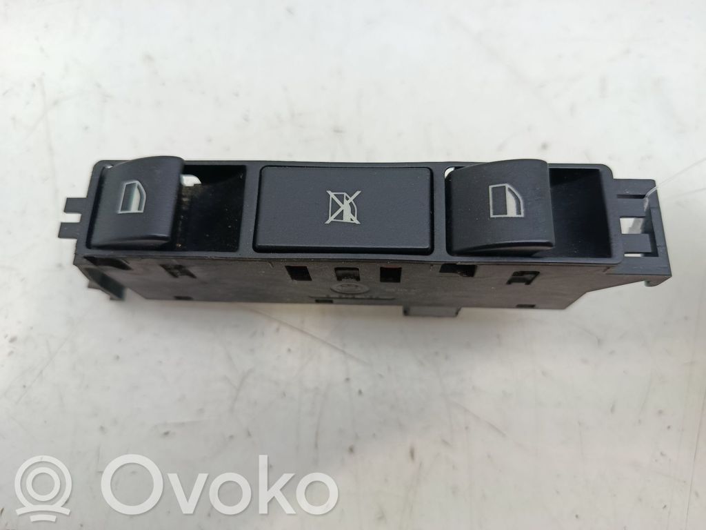 Interruptor del elevalunas eléctrico   6902184
