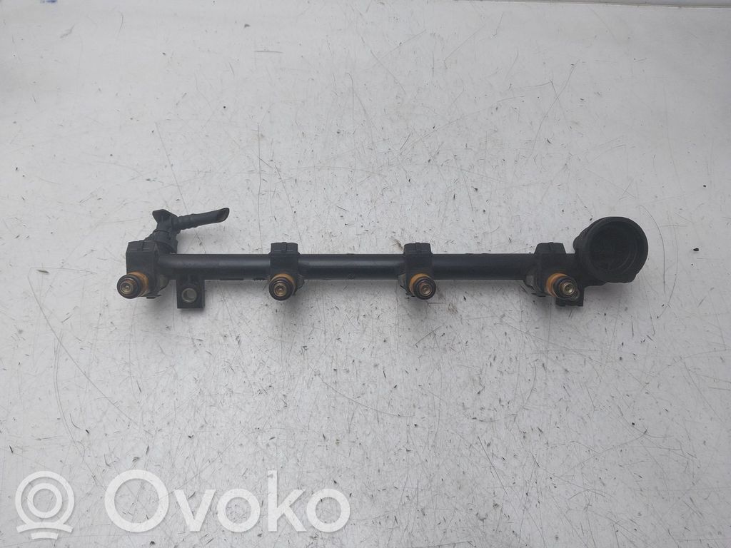 Polttoainepääputki   7700112519