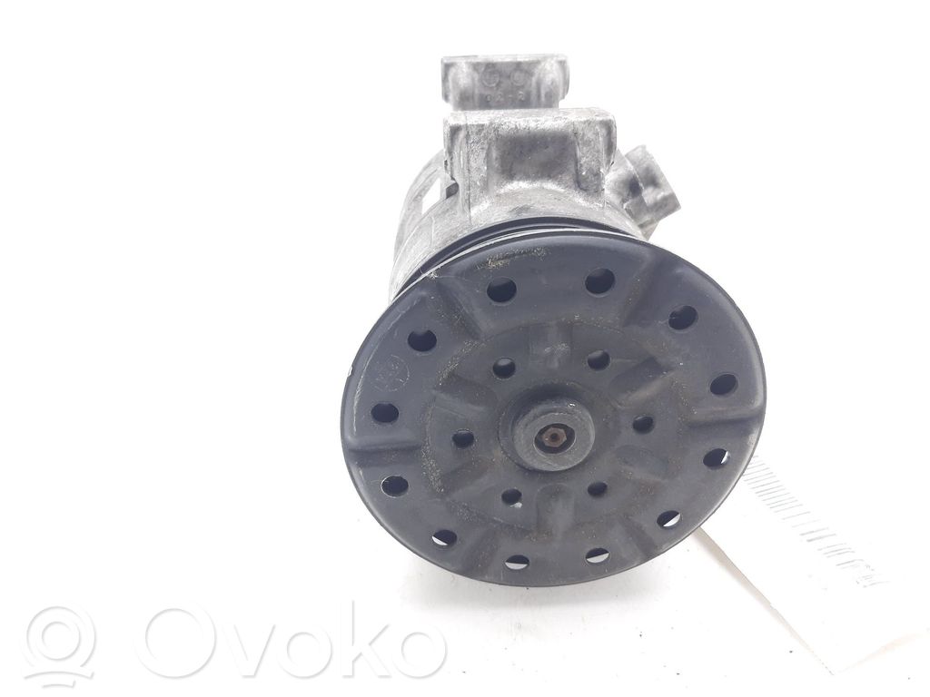 Ilmastointilaitteen kompressorin pumppu (A/C)   4472601256
