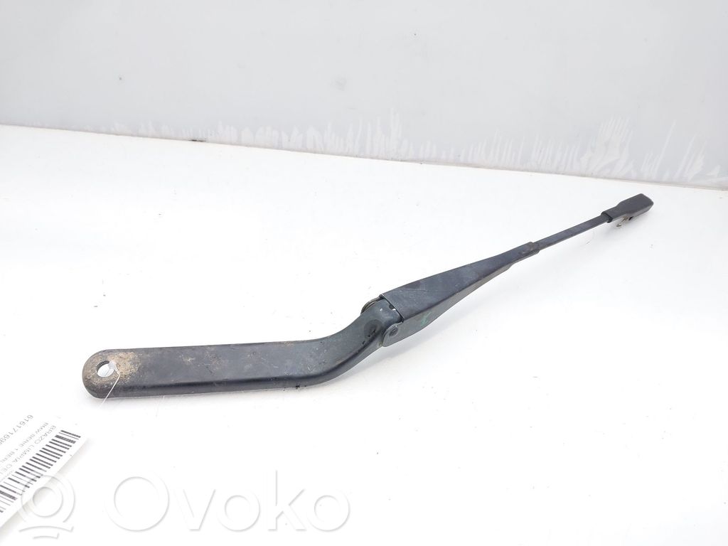 BMW 1 E82 E88 Wischerarm vorne 