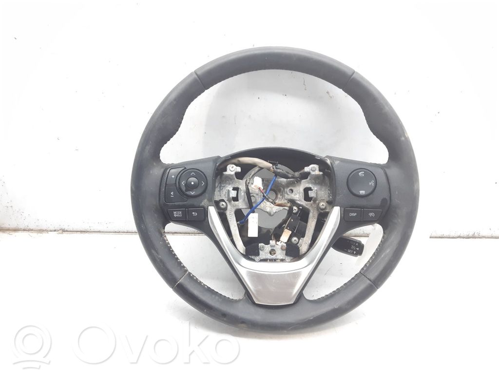 Toyota Auris 150 Ohjauspyörä 