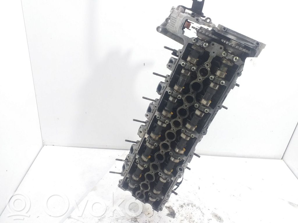 BMW 5 E39 Engine head 