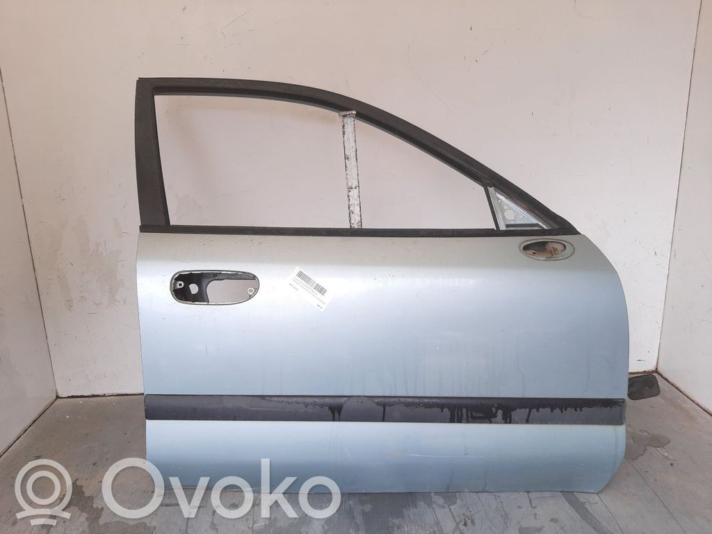 Puerta delantera   MR496070
