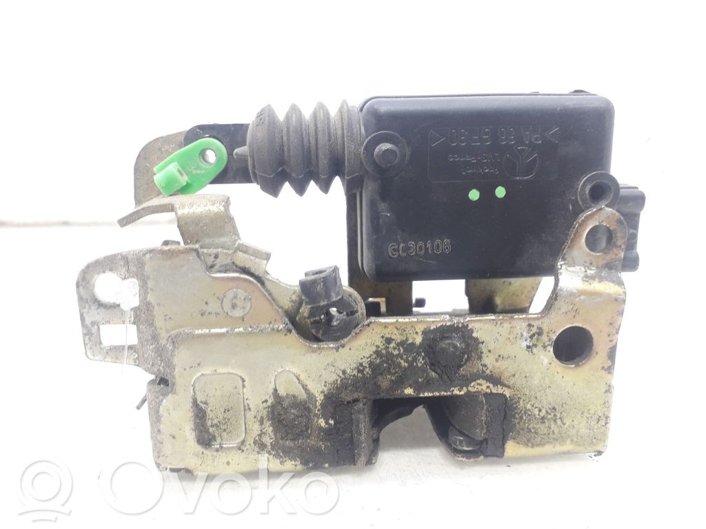 Zamek drzwi przednich   6001547504