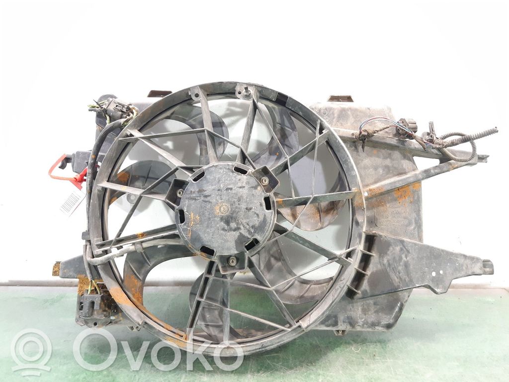 Ford Focus Elektrisks radiatoru ventilators 