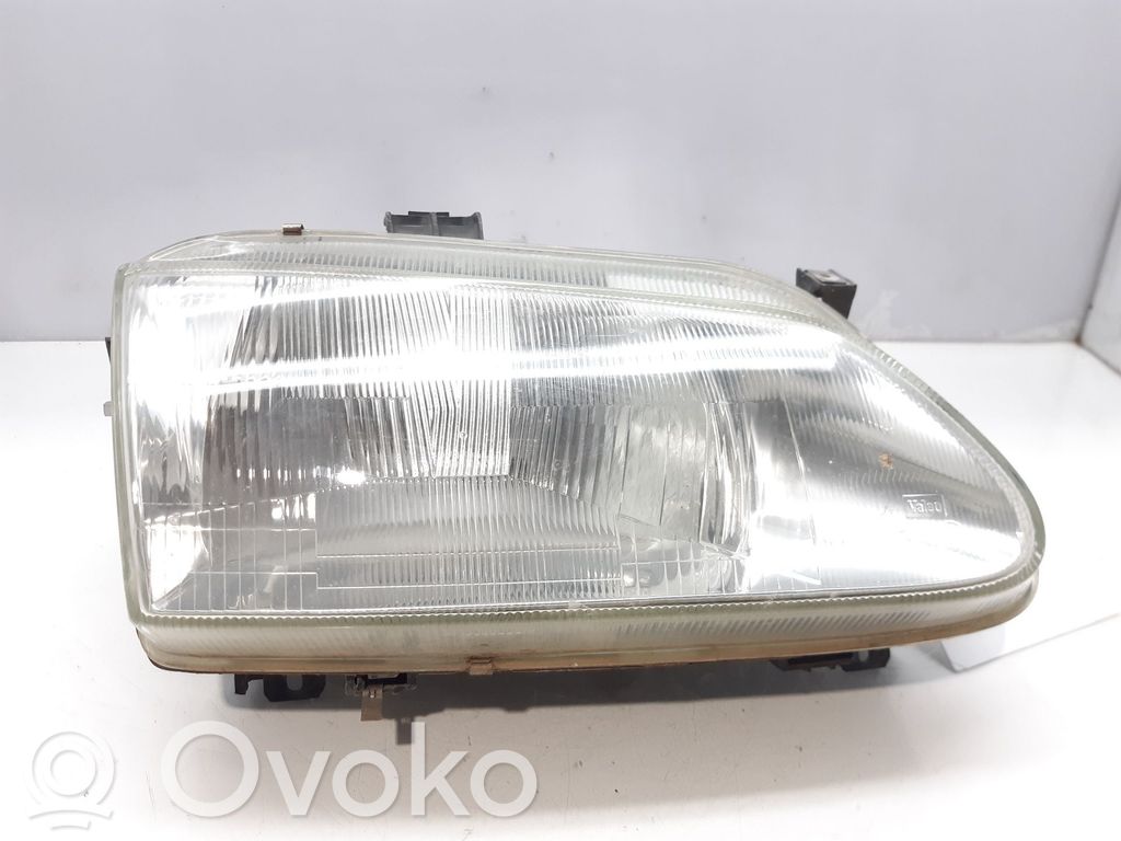 Renault Megane I Headlight/headlamp 