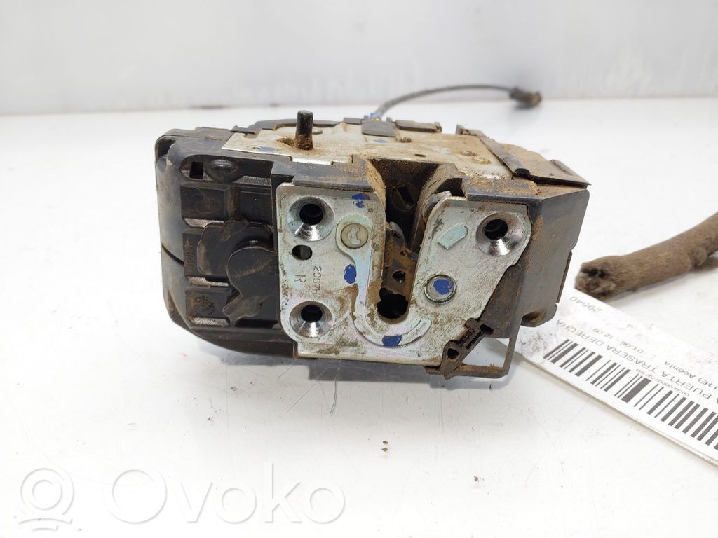 Nissan Note (E11) Takaoven lukko 